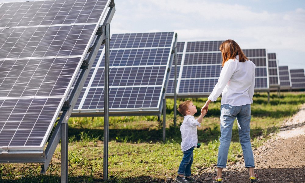 Pannelli fotovoltaici usati come alternativa per i meno abbienti ma attenti all'ambiente