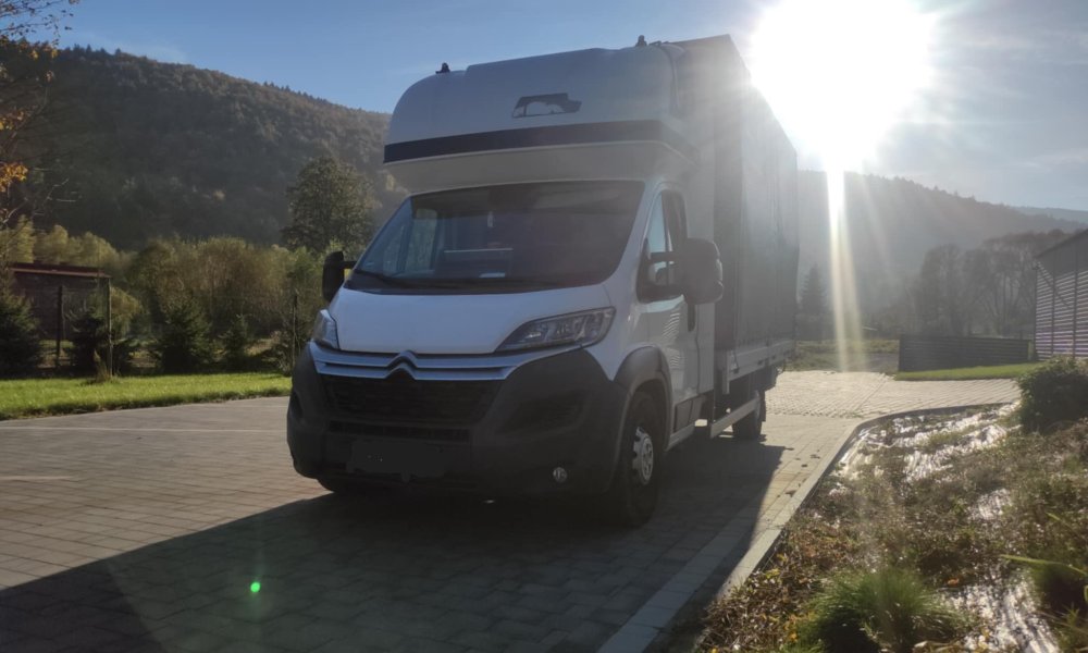 Czy transport mebli jest bezpieczny?