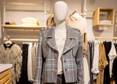 Podgląd Visual merchandising w sklepie. Niezbędny w branży odzieżowej