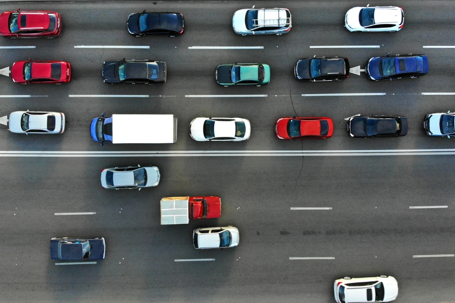 Jakie są przyczny korków na A4?