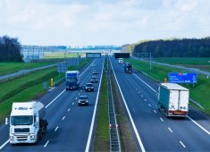 Autostrada A4 - czy ciężarówki mają wpływ na przepustowość i korki na drogach?