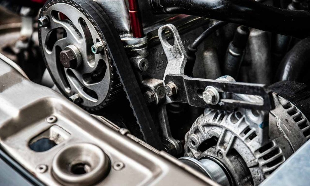 Alternator - co to jest, jak działa? Jaką funkcję pełni w samochodzie?